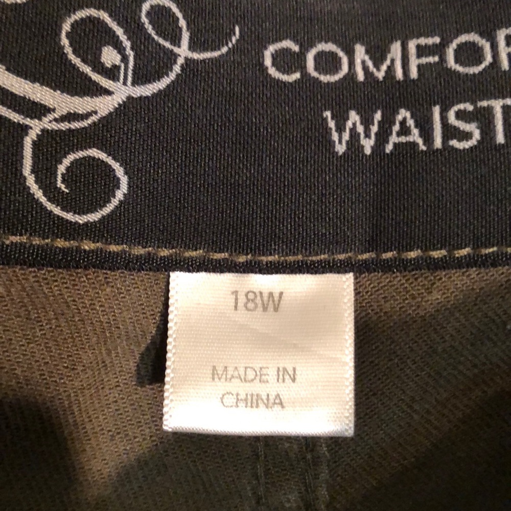 Pants - Picture 2 of 4